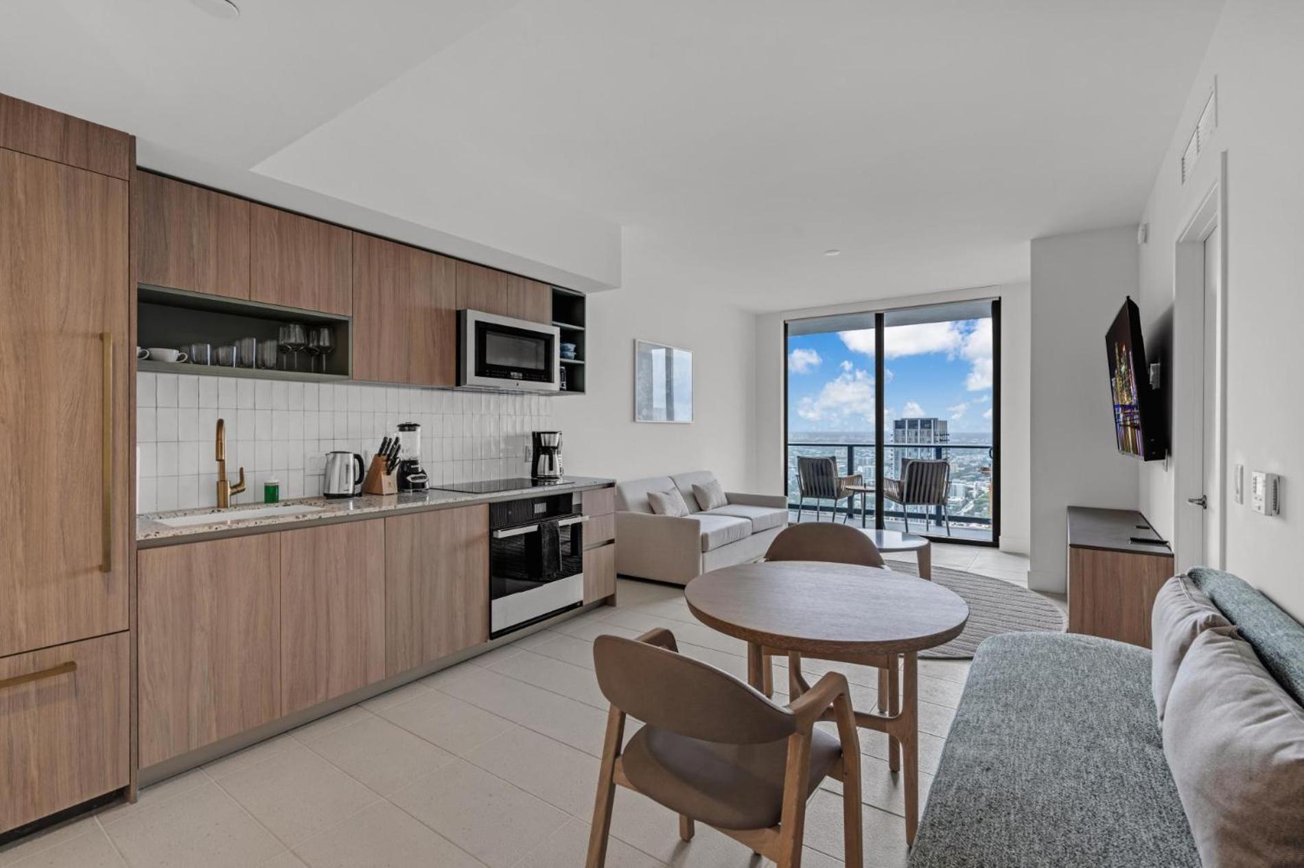 Modern 1Br Apartment With Breathtaking Views Heart Of Downtown ไมอามี ภายนอก รูปภาพ