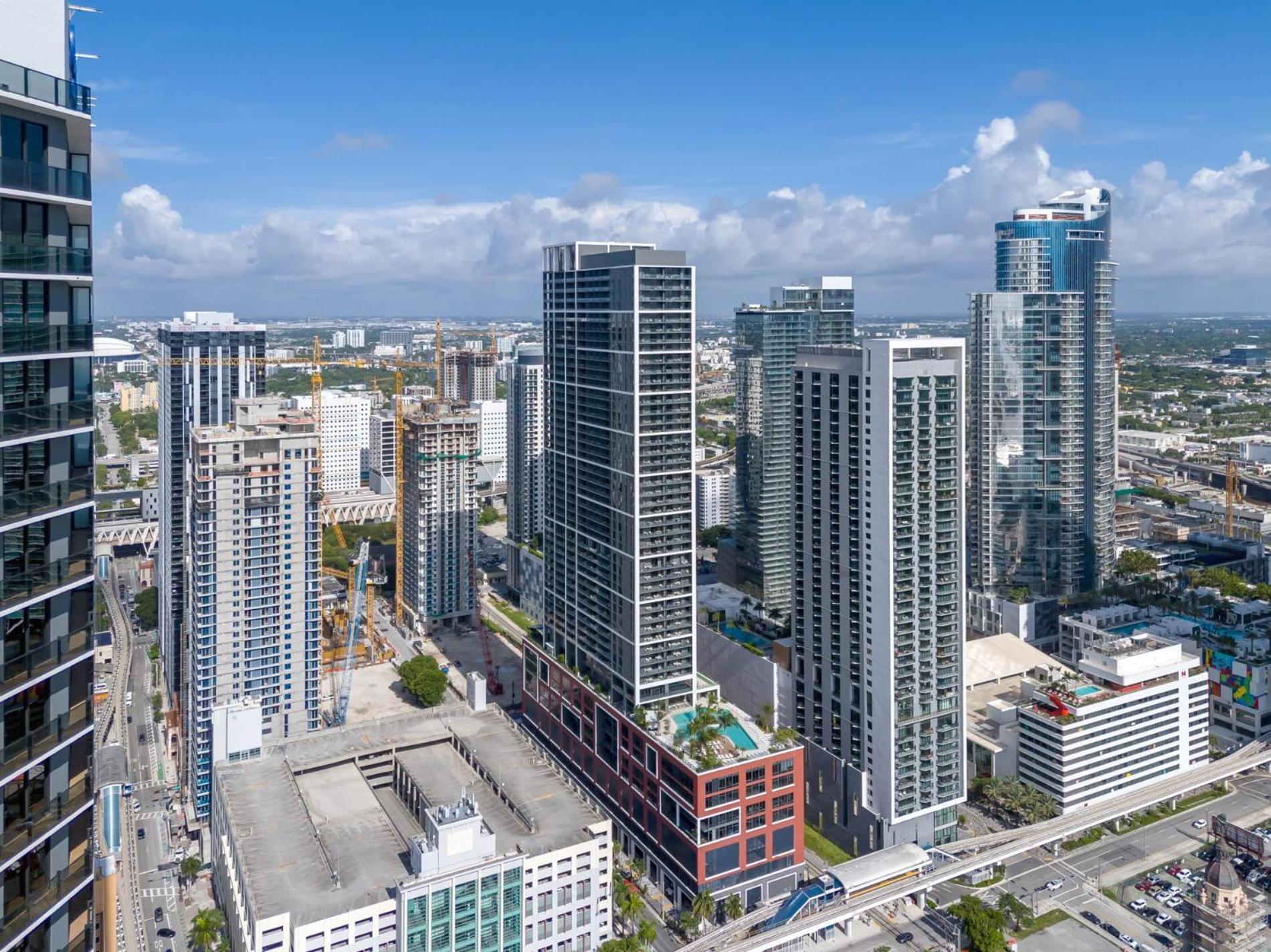 Modern 1Br Apartment With Breathtaking Views Heart Of Downtown ไมอามี ภายนอก รูปภาพ
