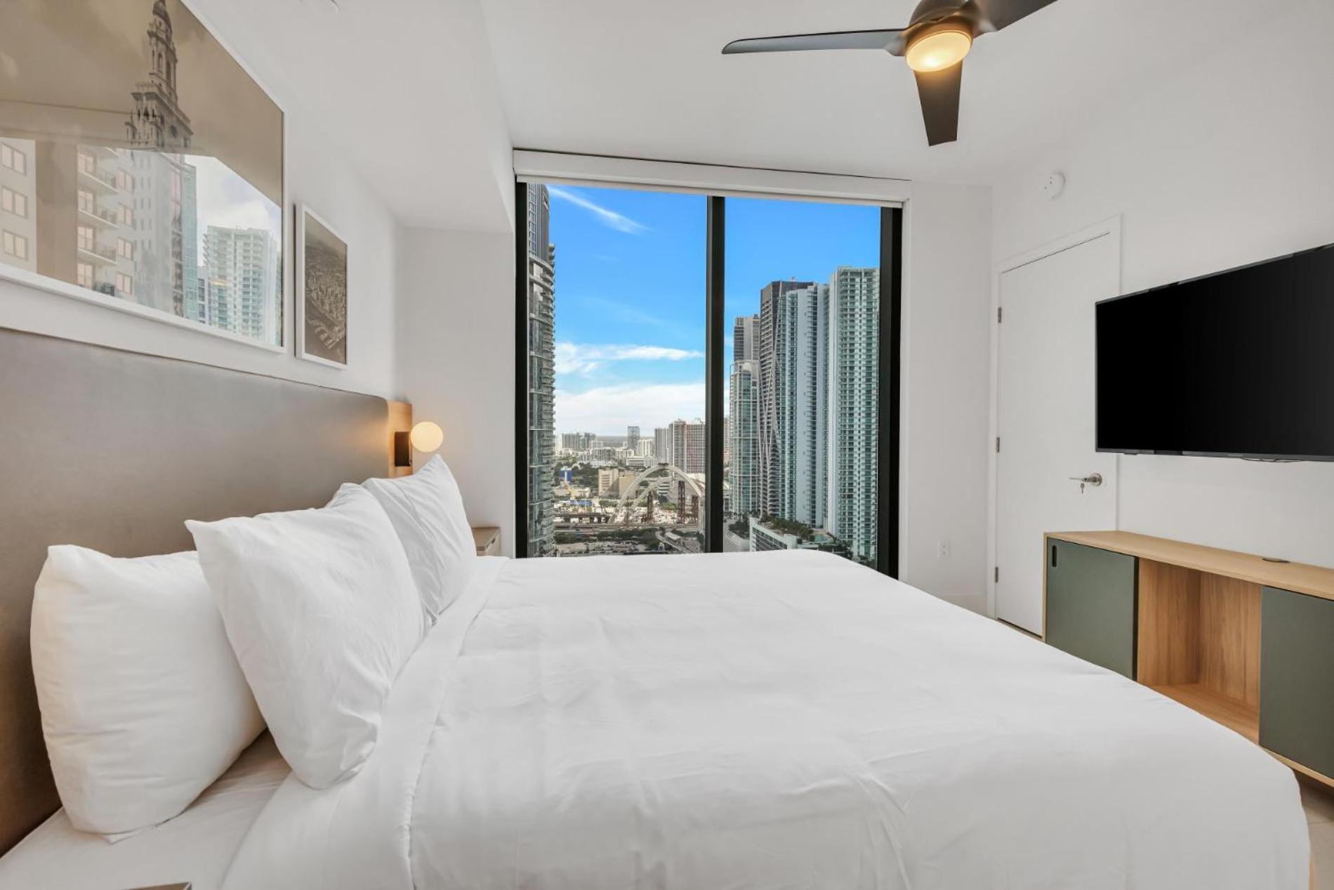 Modern 1Br Apartment With Breathtaking Views Heart Of Downtown ไมอามี ภายนอก รูปภาพ