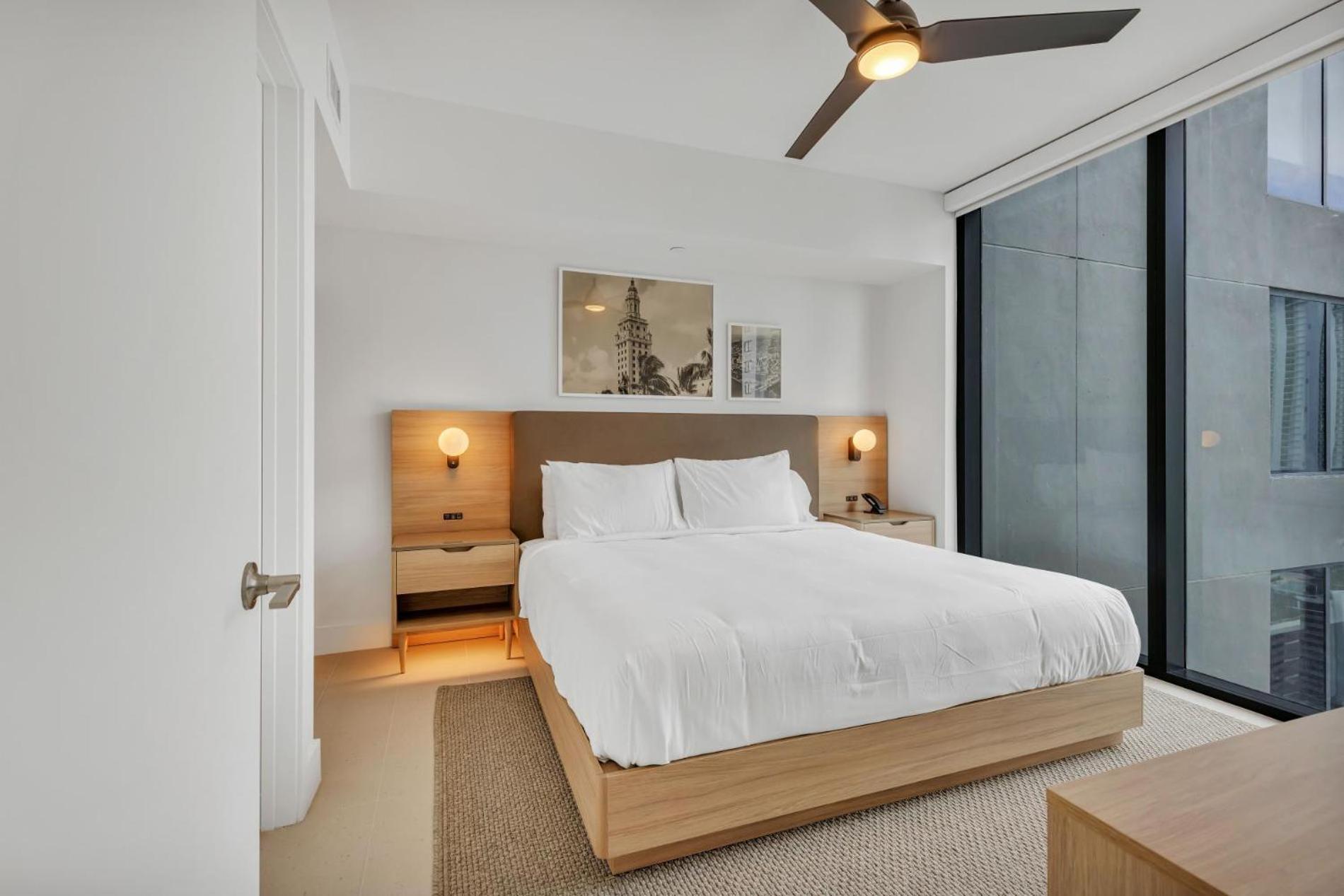 Modern 1Br Apartment With Breathtaking Views Heart Of Downtown ไมอามี ภายนอก รูปภาพ